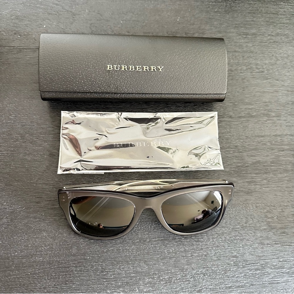 Burberry sunglasses